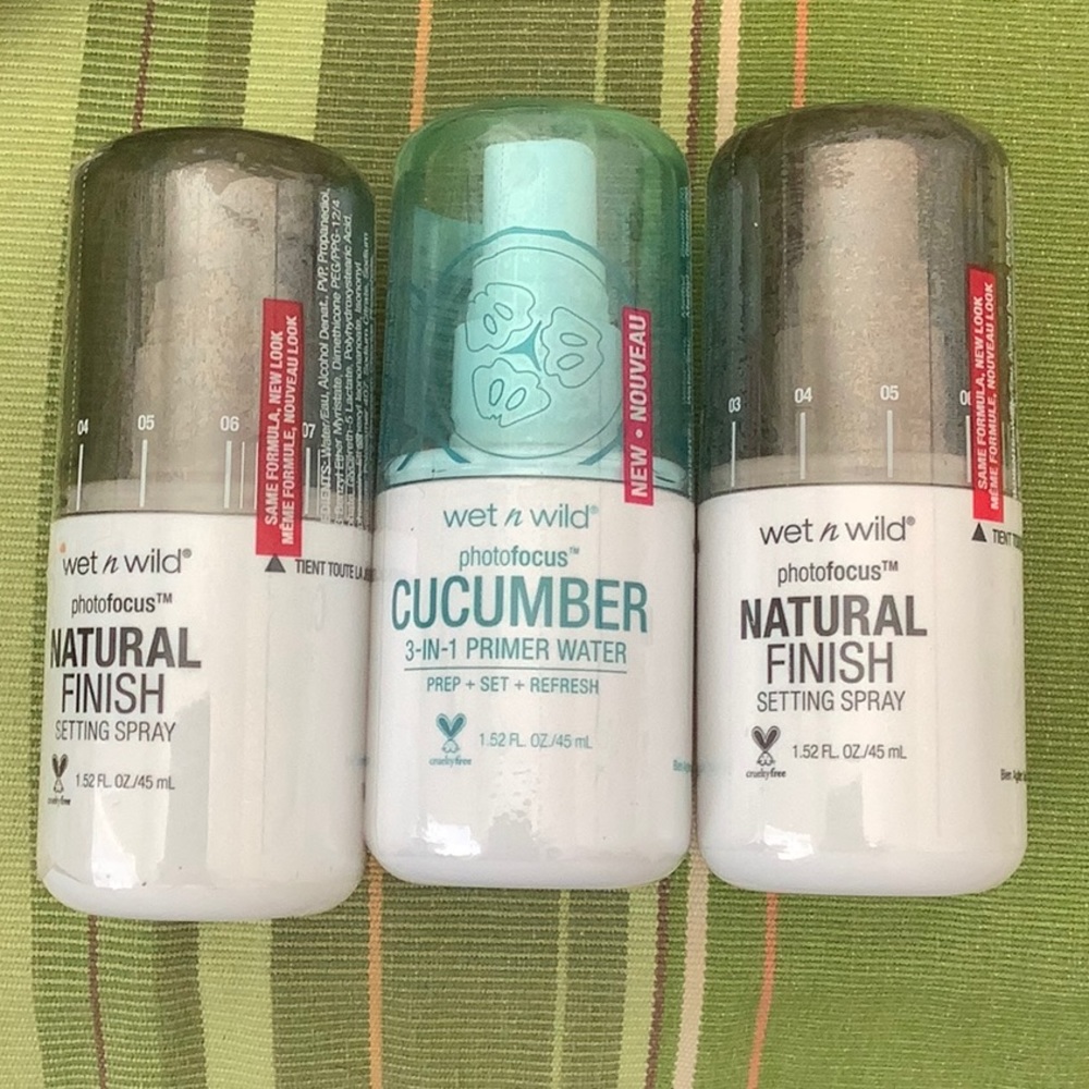 Wet n Wild Setting Sprays (x2) and Primer Water